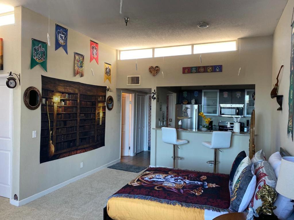 Mario, Harry Potter, Disney & Not Themed Loft Universal Studios 10Min Loft Apartment لوس أنجلوس المظهر الخارجي الصورة