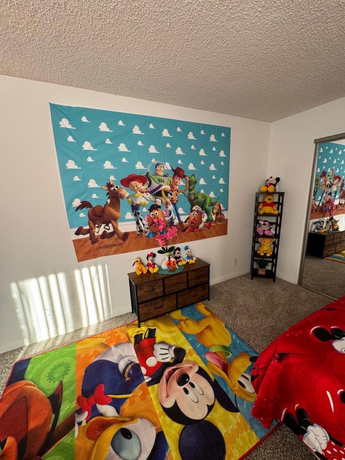 Mario, Harry Potter, Disney & Not Themed Loft Universal Studios 10Min Loft Apartment لوس أنجلوس المظهر الخارجي الصورة