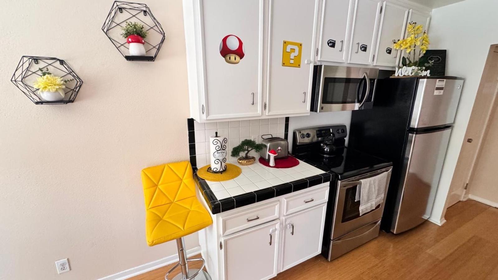Mario, Harry Potter, Disney & Not Themed Loft Universal Studios 10Min Loft Apartment لوس أنجلوس المظهر الخارجي الصورة
