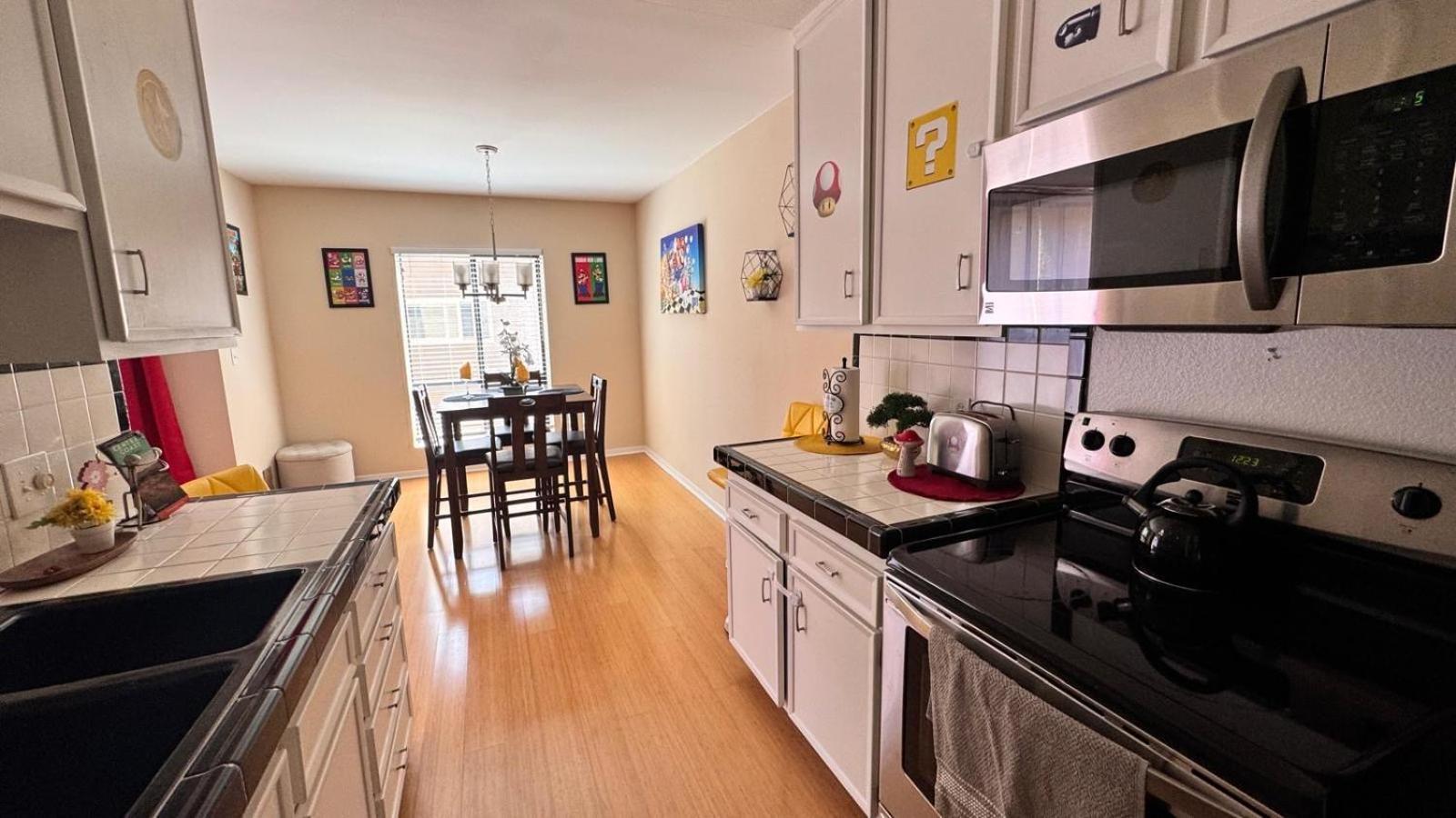 Mario, Harry Potter, Disney & Not Themed Loft Universal Studios 10Min Loft Apartment لوس أنجلوس المظهر الخارجي الصورة